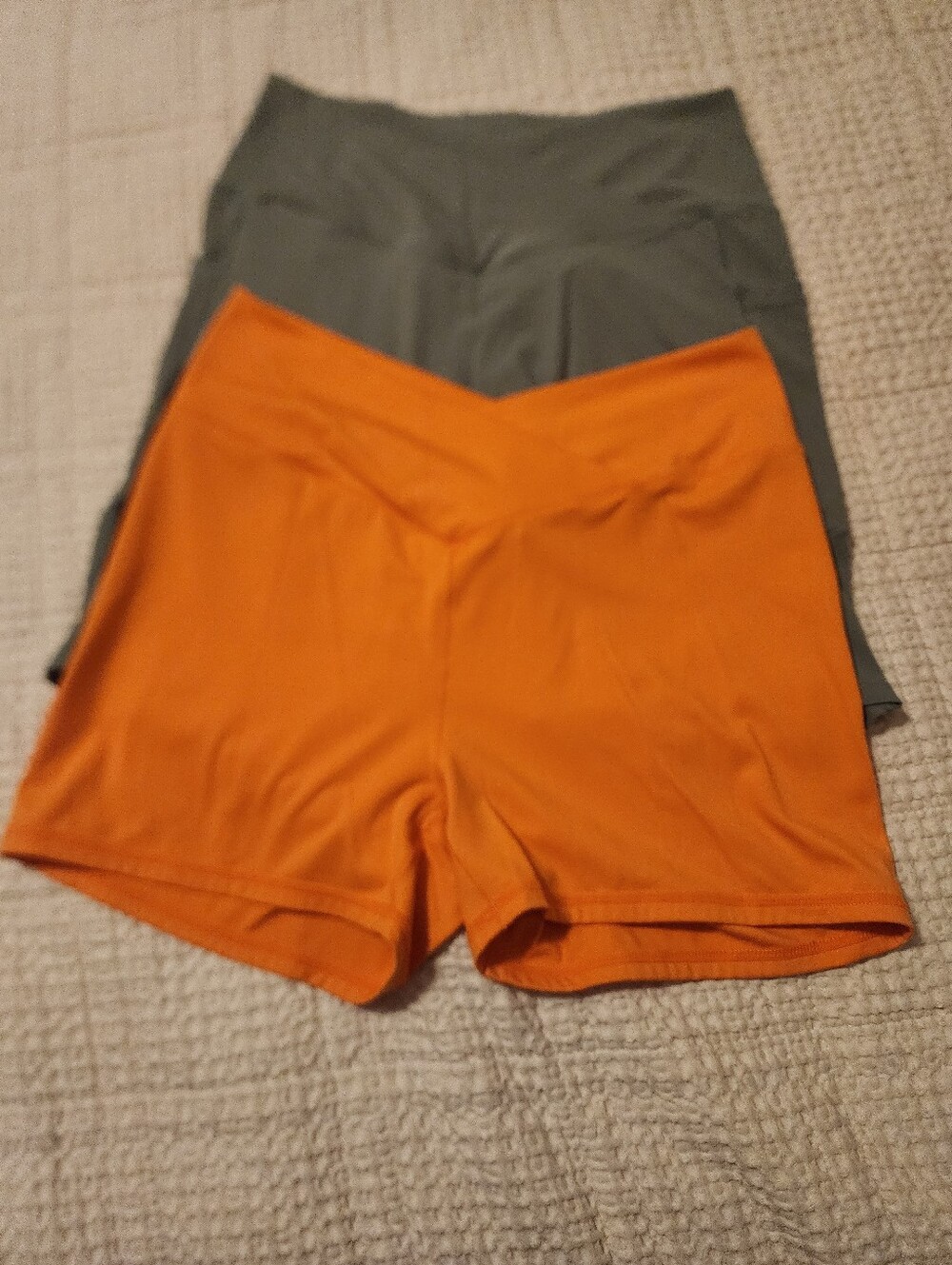 Lot Of 2 Pr Women's Halara Bike Shorts High-Waist V-Front Orange & Olive Sz L